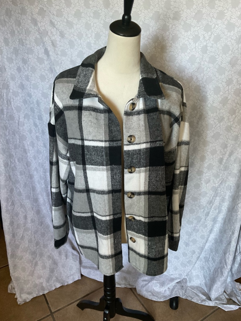 Women’s Dallas Cowboys Gameday Couture Grey Plaid Button Up